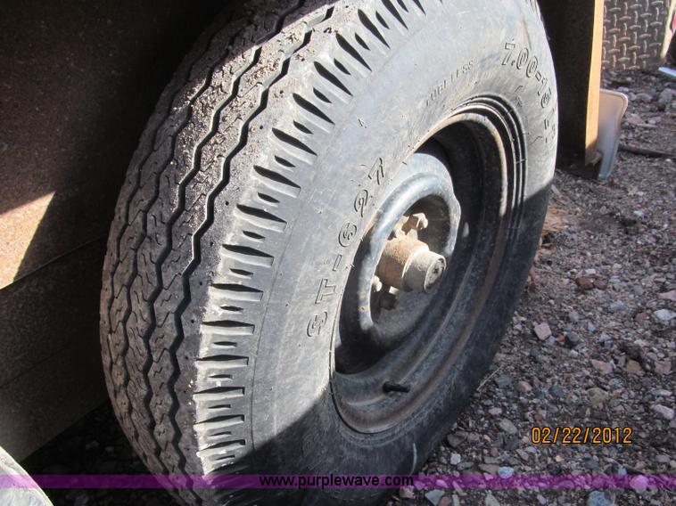 image for item B5104 1992 Towmaster T-6 PAN tandem axle trailer