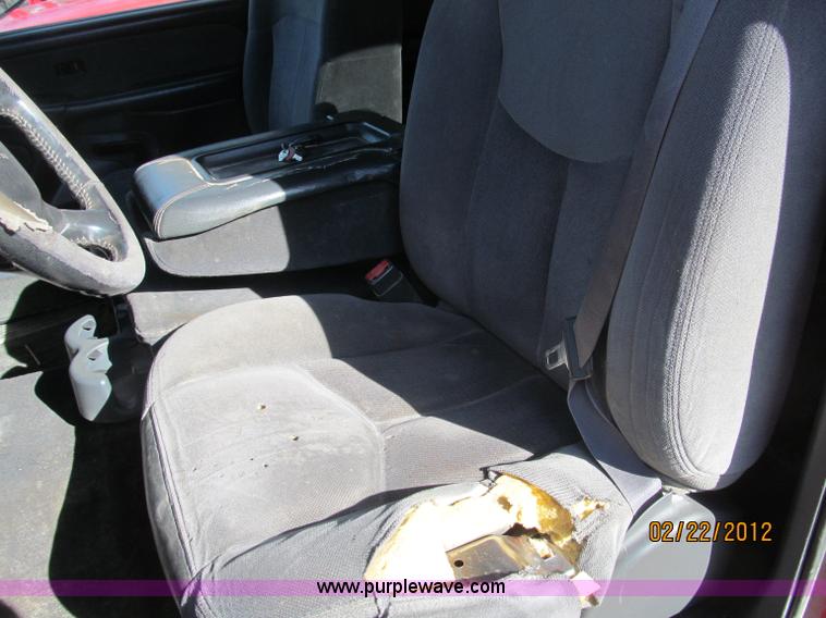 image for item B5105 2001 Chevrolet Silverado C3500 crew cab pickup truck