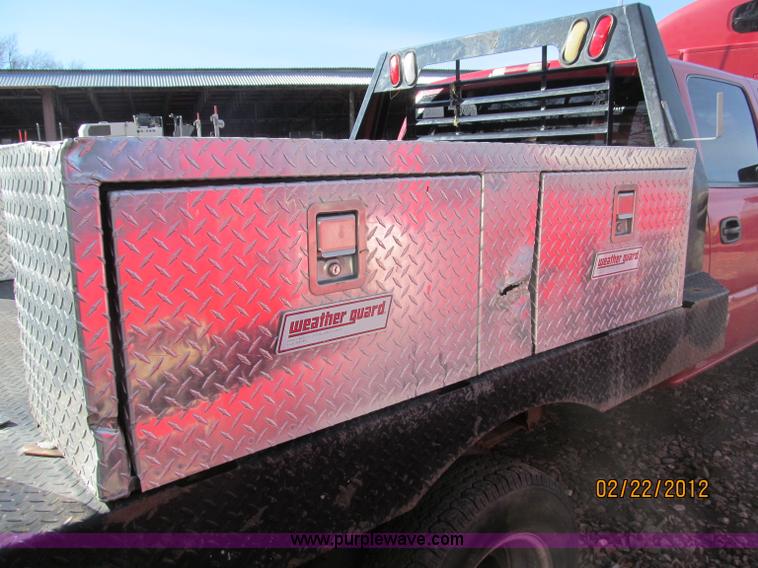 image for item B5105 2001 Chevrolet Silverado C3500 crew cab pickup truck