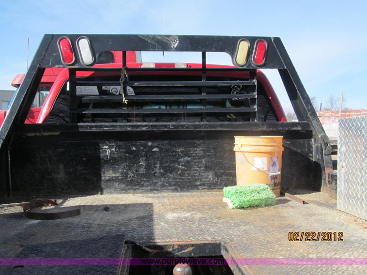 image for item B5105 2001 Chevrolet Silverado C3500 crew cab pickup truck