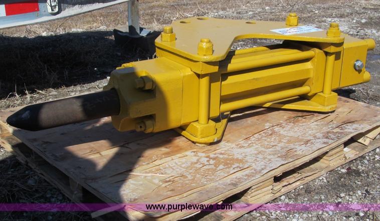 image for item B5106 Hydraulic hammer