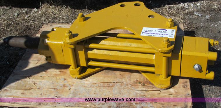image for item B5106 Hydraulic hammer