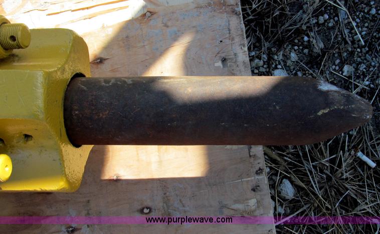image for item B5106 Hydraulic hammer