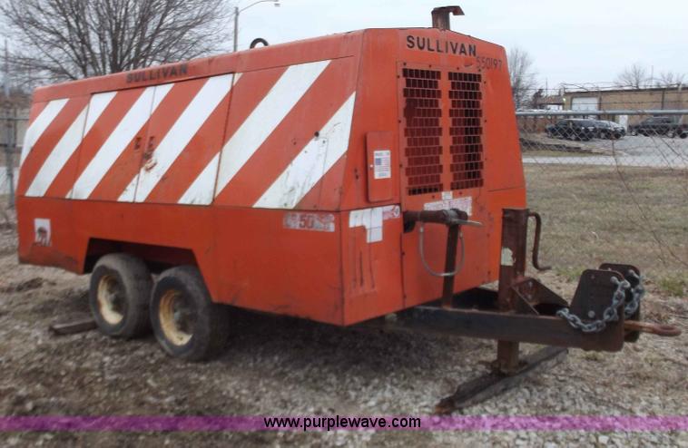 image for item B6233 Sullivan D750QV towable air compressor