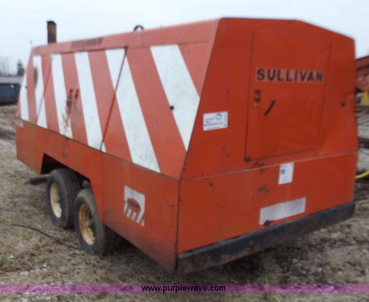 image for item B6233 Sullivan D750QV towable air compressor
