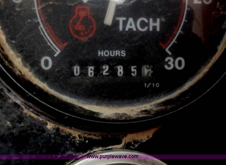 image for item B6233 Sullivan D750QV towable air compressor