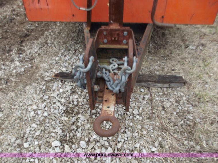 image for item B6233 Sullivan D750QV towable air compressor