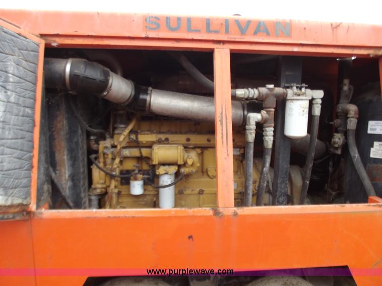 image for item B6233 Sullivan D750QV towable air compressor