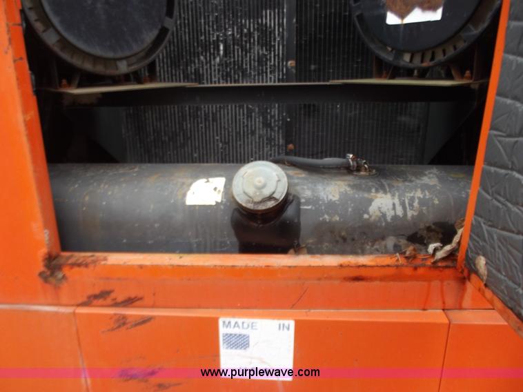 image for item B6233 Sullivan D750QV towable air compressor