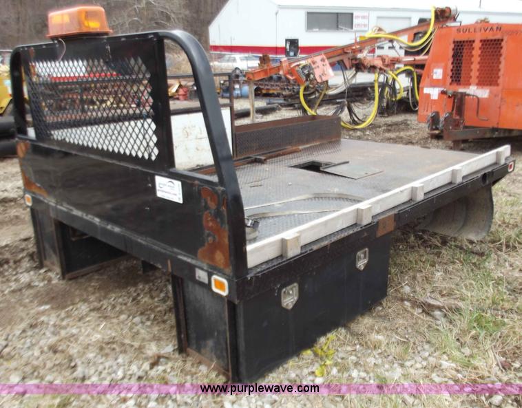 image for item B6239 Knapheide flatbed