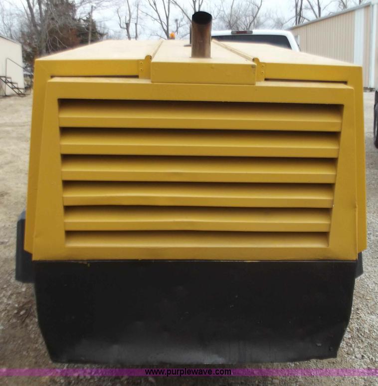 image for item B6244 2000 Atlas Copco XAS96 towable compressor
