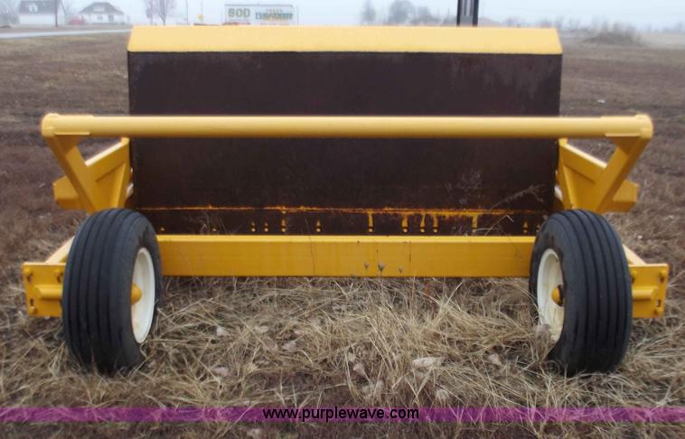 image for item B6247 2009 Rowse 500 dirt scraper