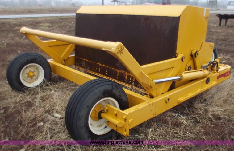 image for item B6247 2009 Rowse 500 dirt scraper