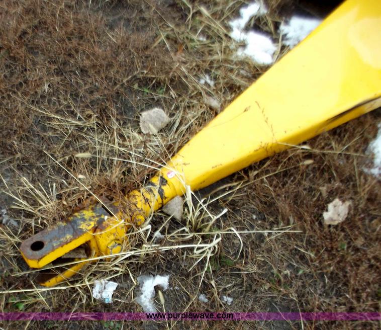 image for item B6247 2009 Rowse 500 dirt scraper