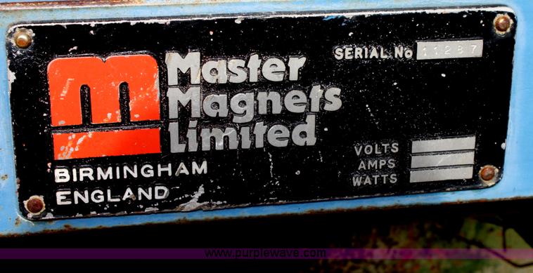 image for item B8890 2000 Master Magnets magnetic conveyor