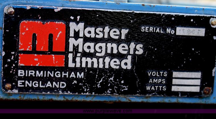 image for item B8890 2000 Master Magnets magnetic conveyor