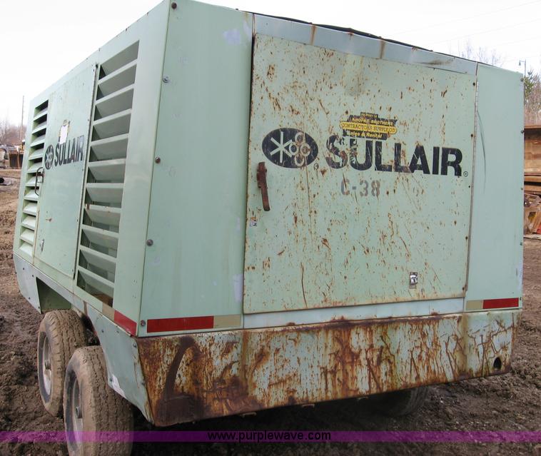 image for item C5992 Sullair 750CFM air compressor