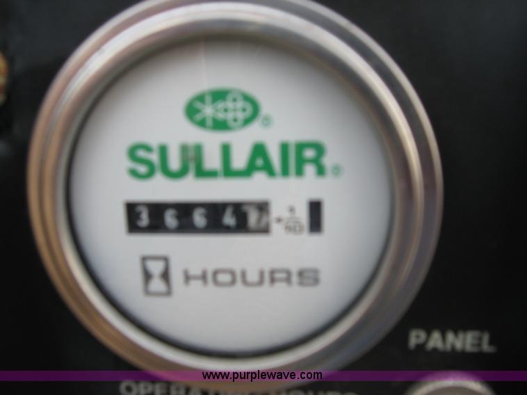 image for item C5992 Sullair 750CFM air compressor