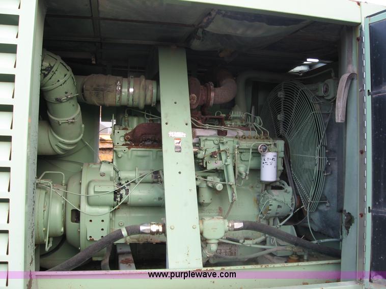 image for item C5992 Sullair 750CFM air compressor