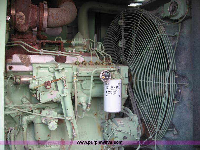 image for item C5992 Sullair 750CFM air compressor