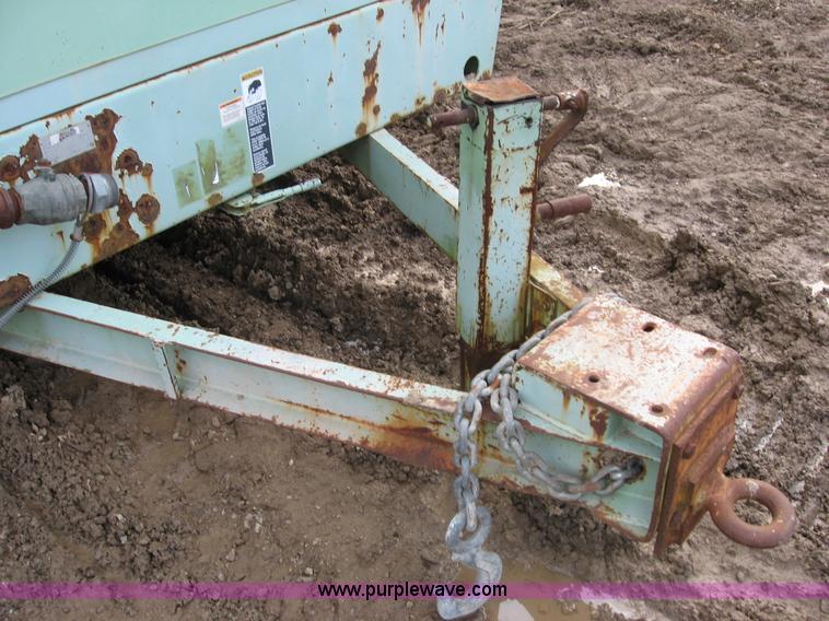 image for item C5992 Sullair 750CFM air compressor