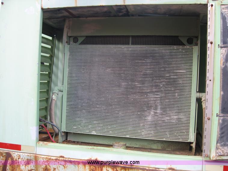 image for item C5992 Sullair 750CFM air compressor