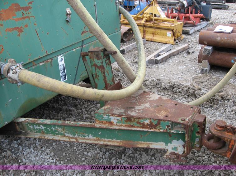 image for item C5993 Sullair 750CFM air compressor