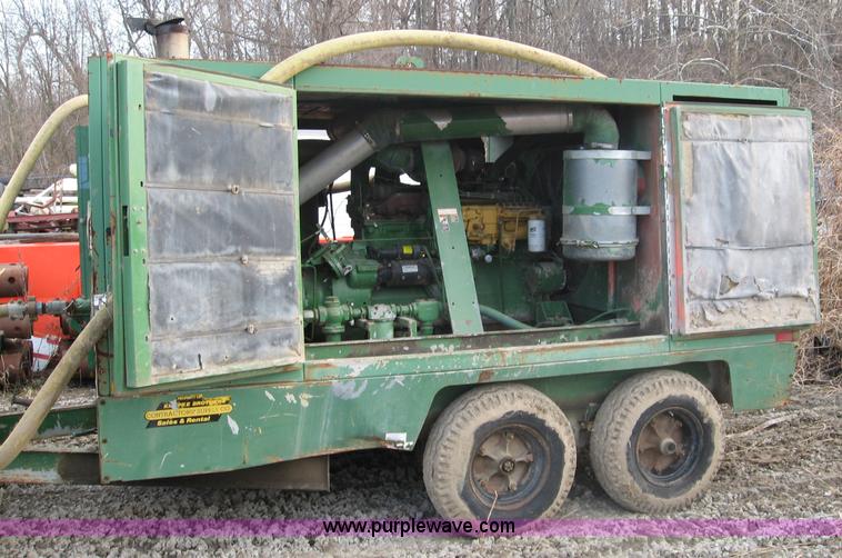 image for item C5993 Sullair 750CFM air compressor