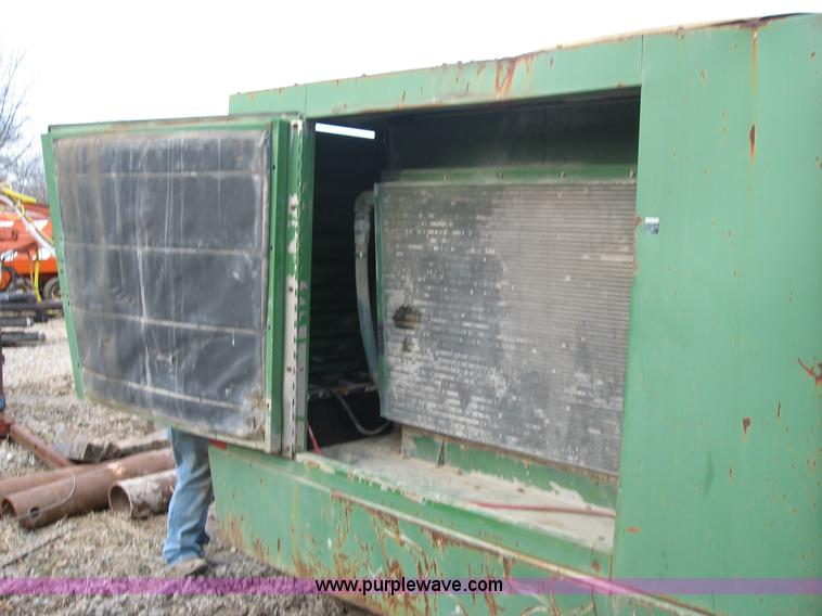 image for item C5993 Sullair 750CFM air compressor