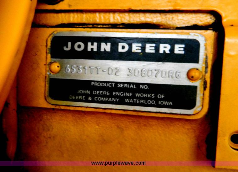 image for item D8767 1984 John Deere 772A motor grader