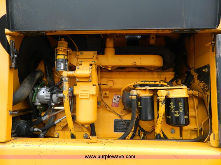 image for item D8767 1984 John Deere 772A motor grader