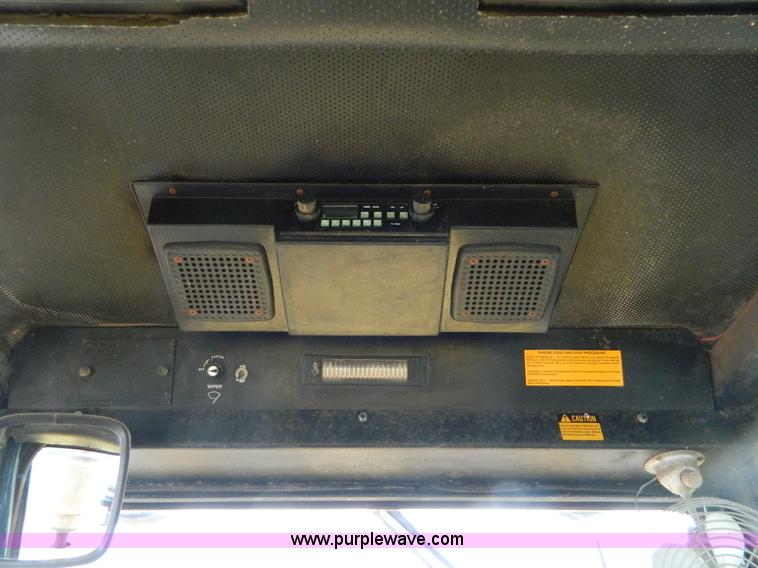 image for item D8767 1984 John Deere 772A motor grader