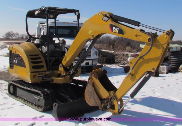 image for item I9536 2010 Caterpillar 302.5C mini excavator