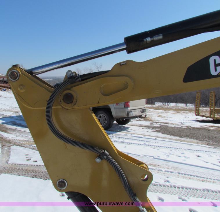 image for item I9536 2010 Caterpillar 302.5C mini excavator