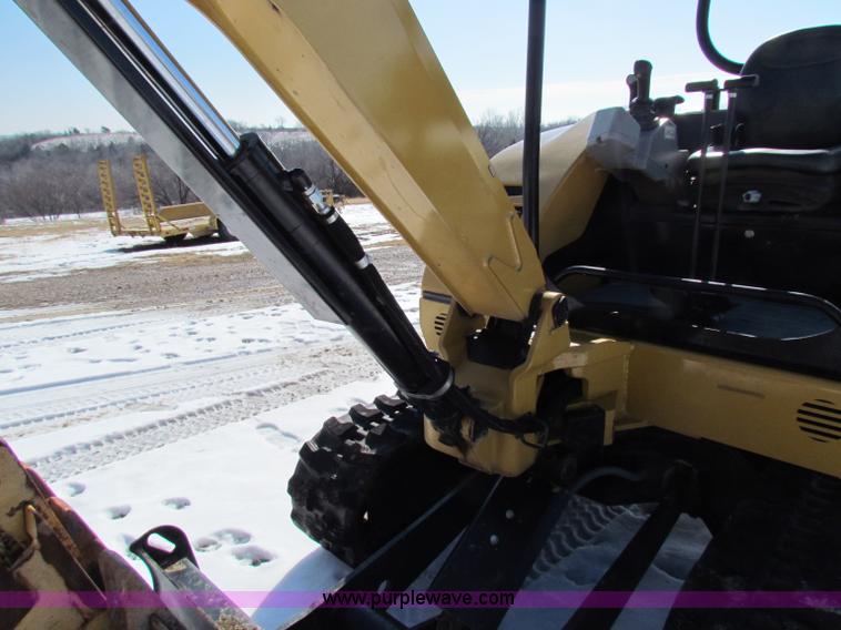 image for item I9536 2010 Caterpillar 302.5C mini excavator