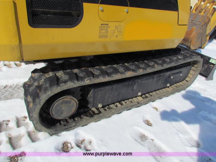 image for item I9536 2010 Caterpillar 302.5C mini excavator