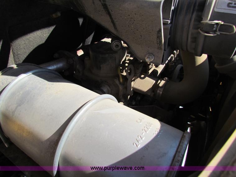 image for item I9536 2010 Caterpillar 302.5C mini excavator