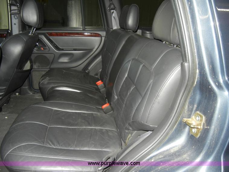 image for item C4079 2001 Jeep Grand Cherokee Limited SUV