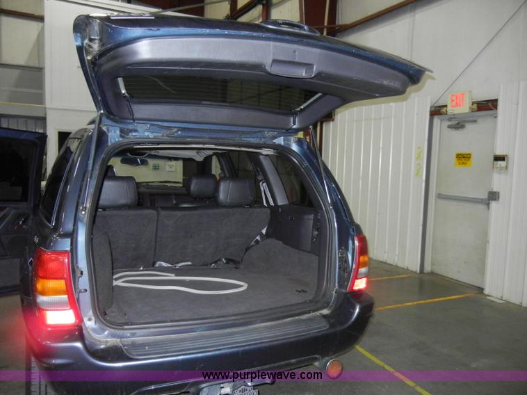 image for item C4079 2001 Jeep Grand Cherokee Limited SUV