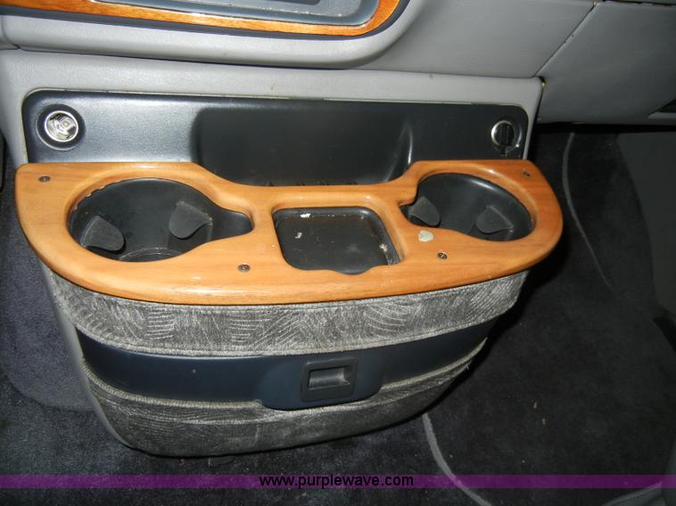 image for item C4080 1998 GMC Savana G1500 Platinum van