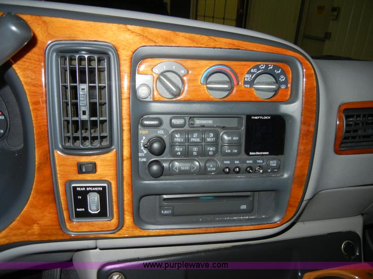 image for item C4080 1998 GMC Savana G1500 Platinum van