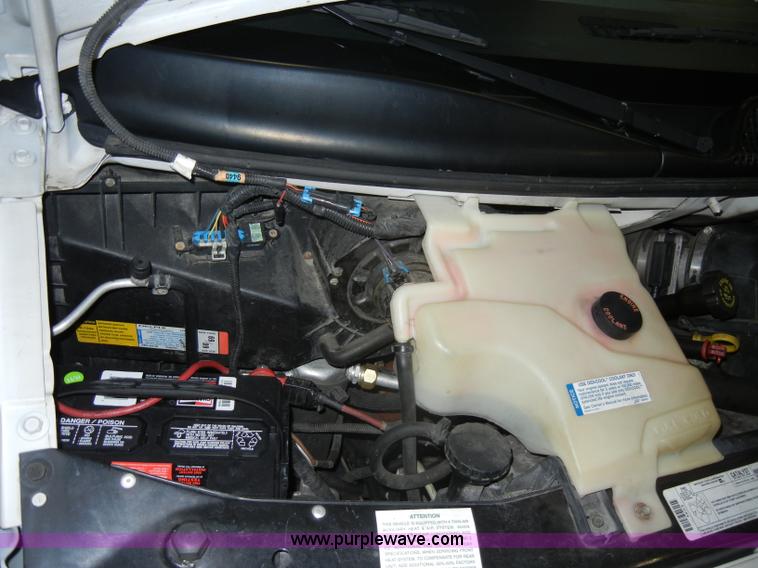 image for item C4080 1998 GMC Savana G1500 Platinum van