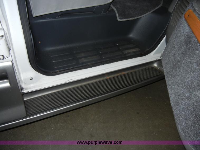 image for item C4080 1998 GMC Savana G1500 Platinum van