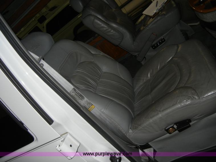 image for item C4080 1998 GMC Savana G1500 Platinum van