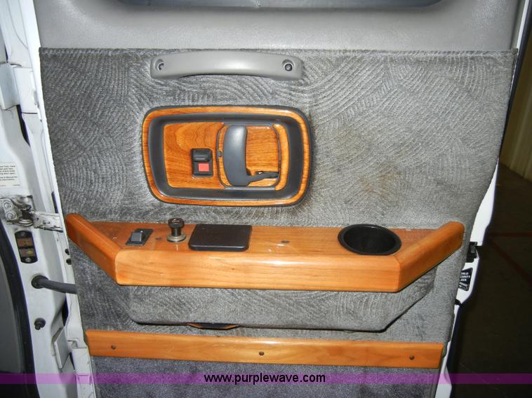 image for item C4080 1998 GMC Savana G1500 Platinum van