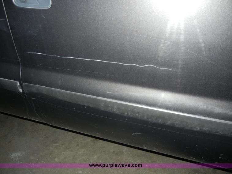 image for item C4081 2005 Ford F350 XLT Super Duty crew cab pickup truck