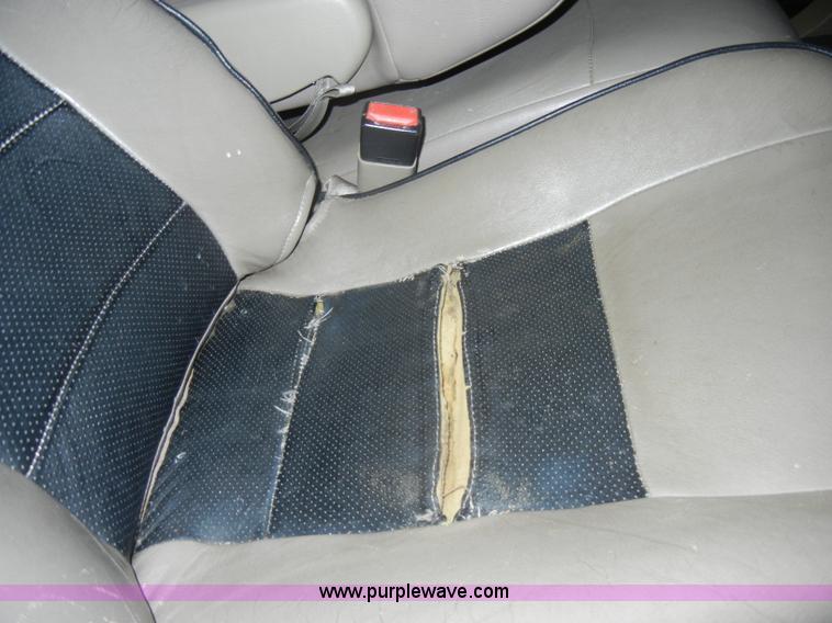 image for item C4081 2005 Ford F350 XLT Super Duty crew cab pickup truck