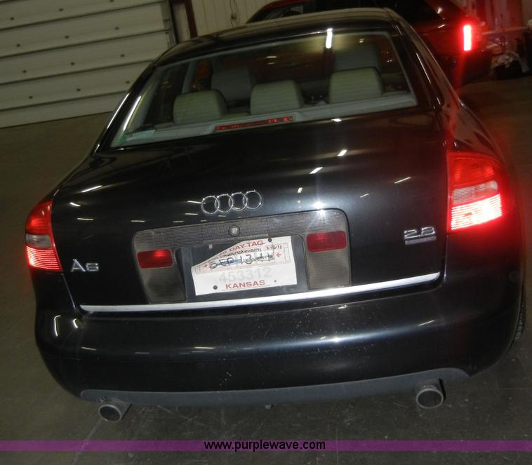 image for item C4083 1999 Audi A6 Quattro
