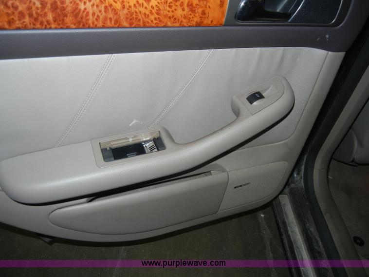 image for item C4083 1999 Audi A6 Quattro