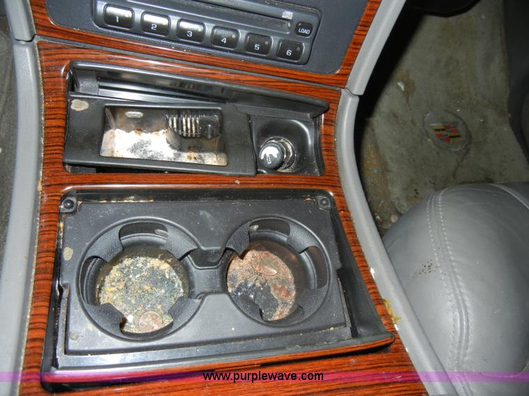 image for item C4084 2002 Cadillac Escalade EXT SUVNon-repairable certificate, parts only